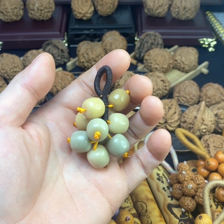 吊坠文玩核桃菩提根葡萄