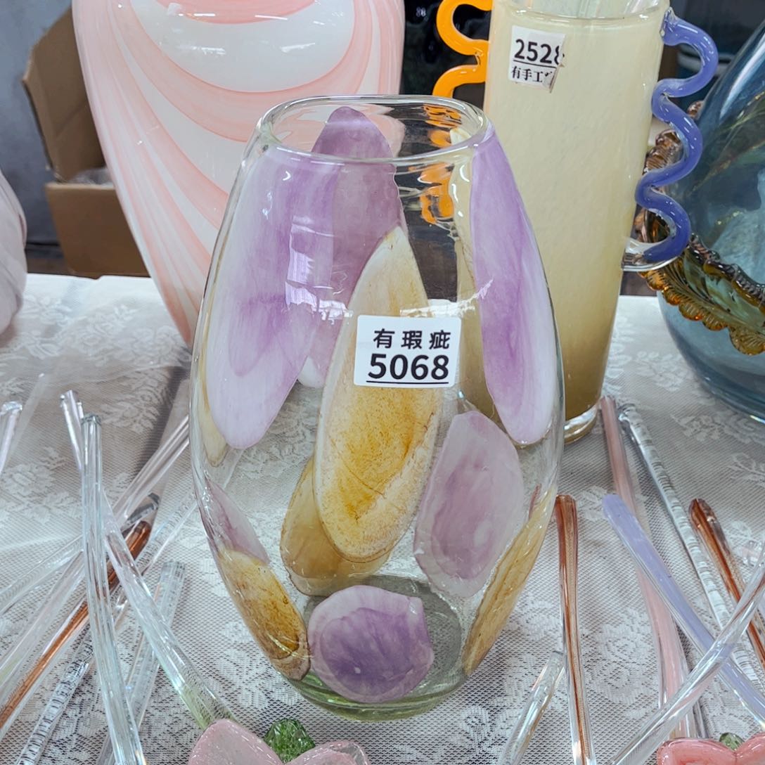 5068高30厘米左右，瑕 家悦琉璃花瓶摆件