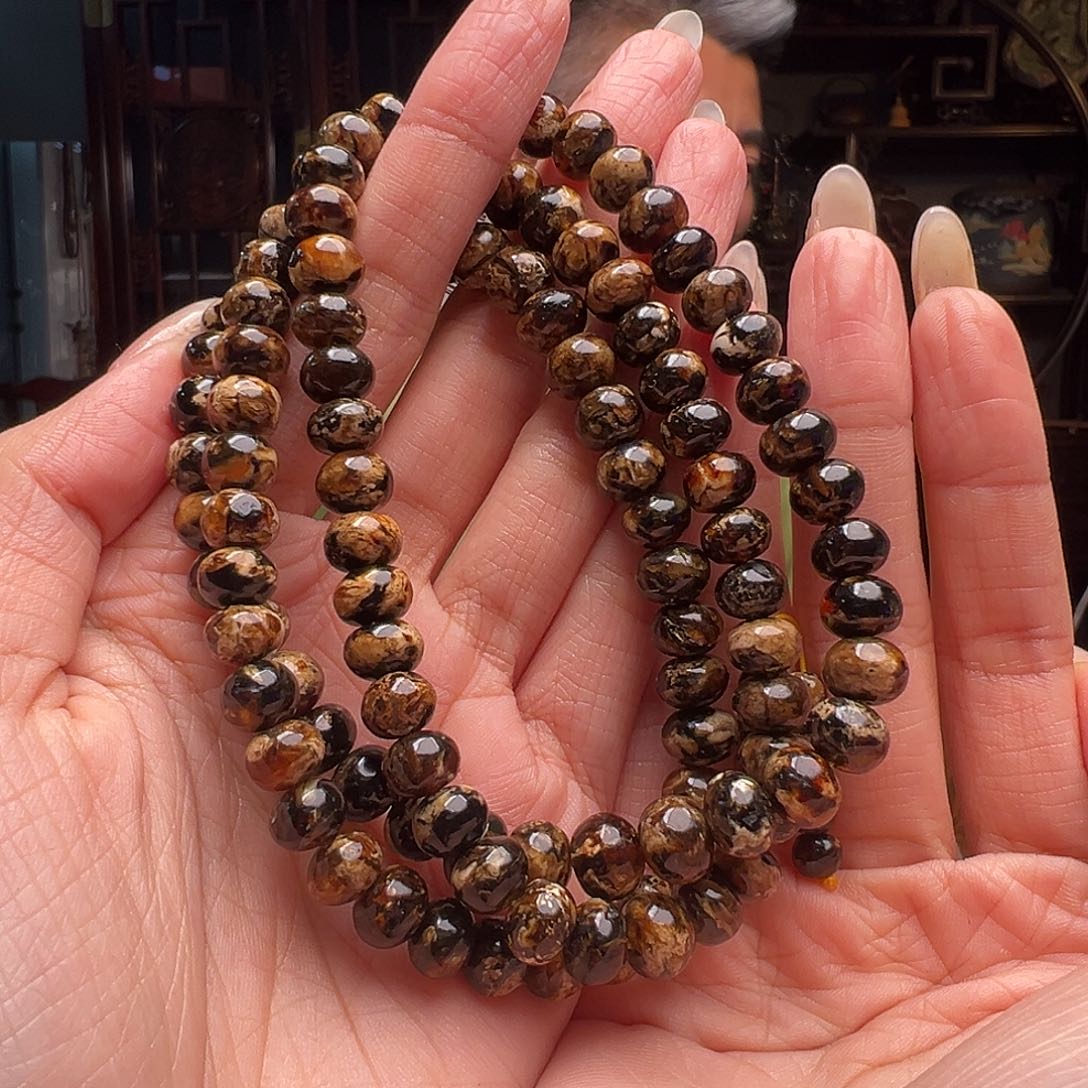 琥珀裸石未镶嵌岁**声抚顺琥珀20506-1。8mm