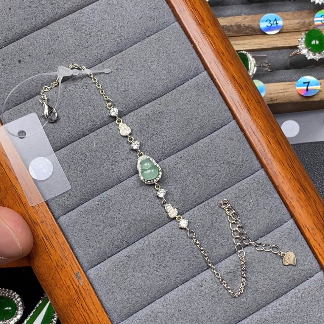 翡翠银S925镶嵌颈饰醒*