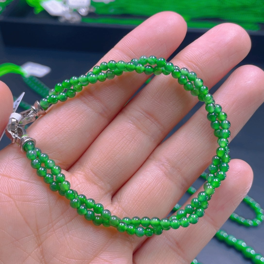 翡翠颈饰未镶嵌，1