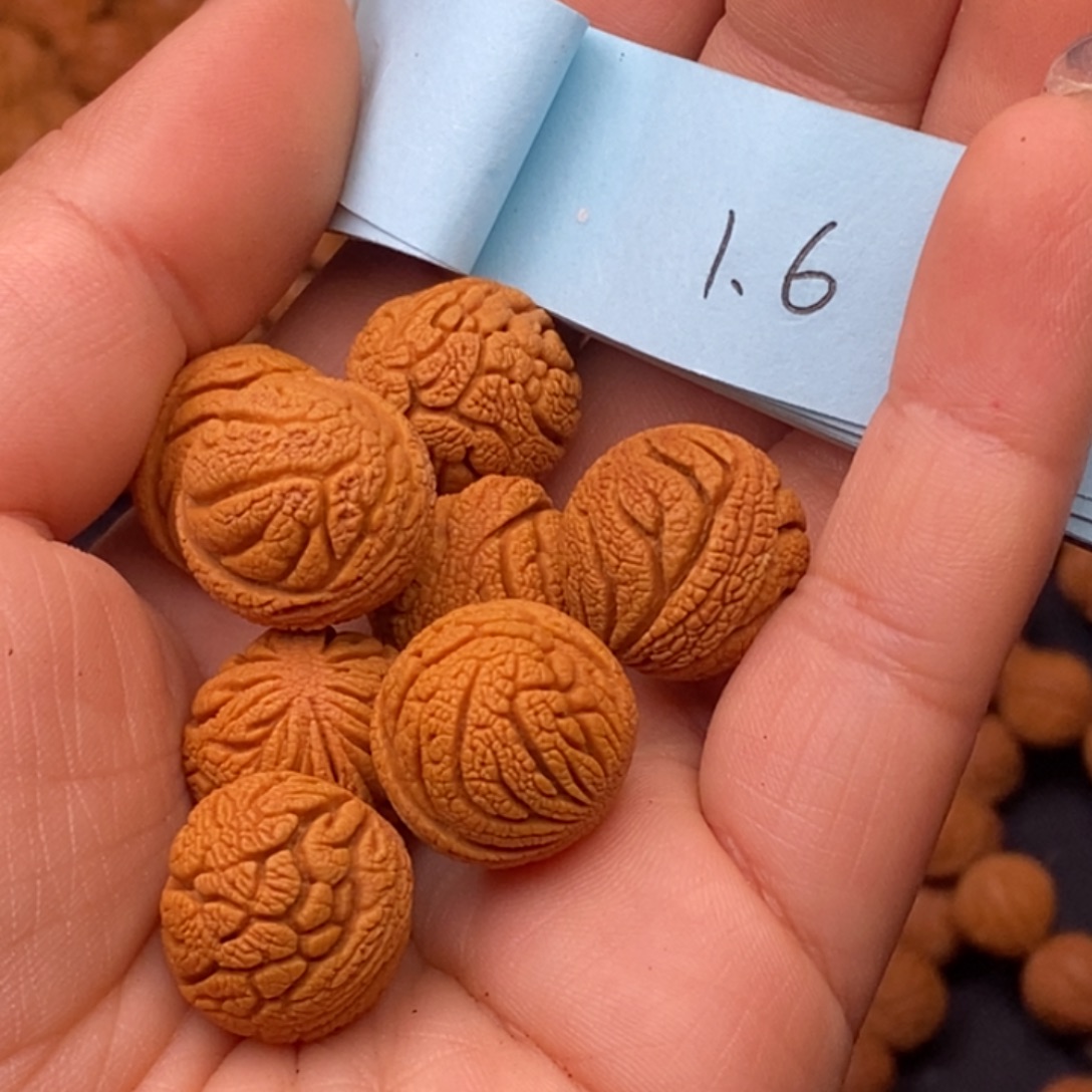 *****秦岭龙纹桃核15颗