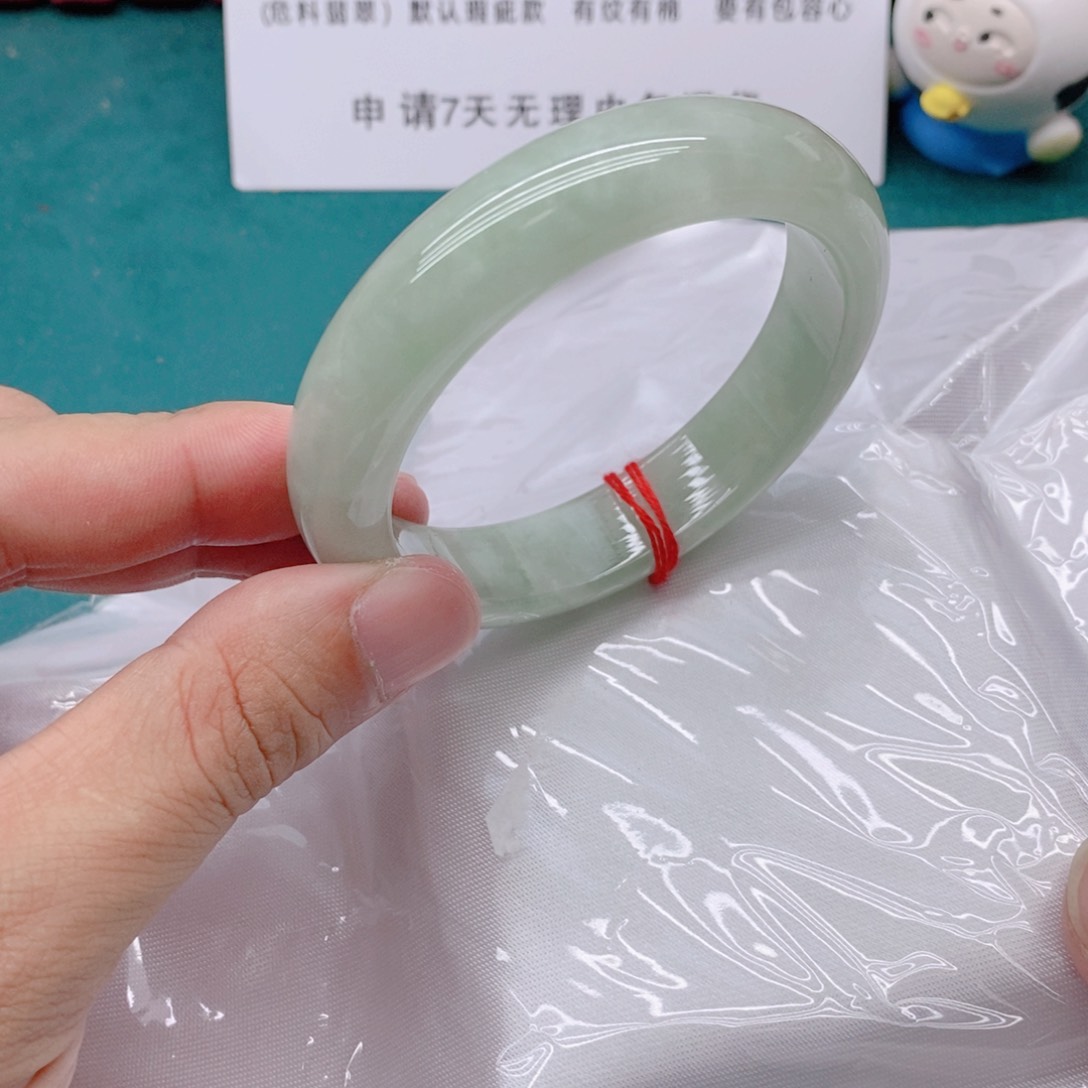 翡翠手镯未镶嵌73333/58