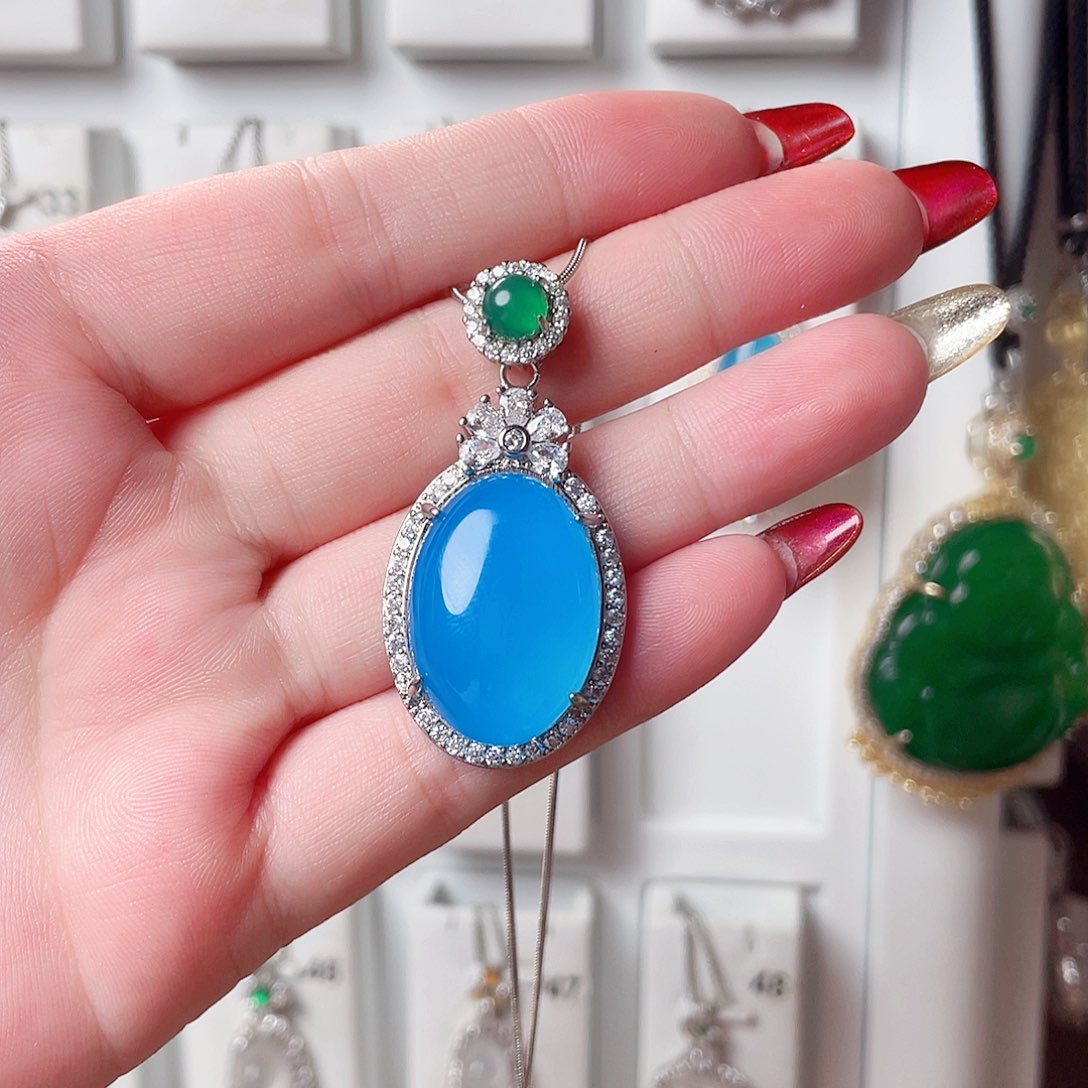 玛瑙/玉髓吊坠(赠链)未镶嵌