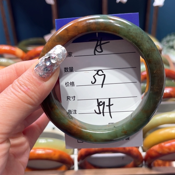 蛇纹石玉手镯未镶嵌烟****梦