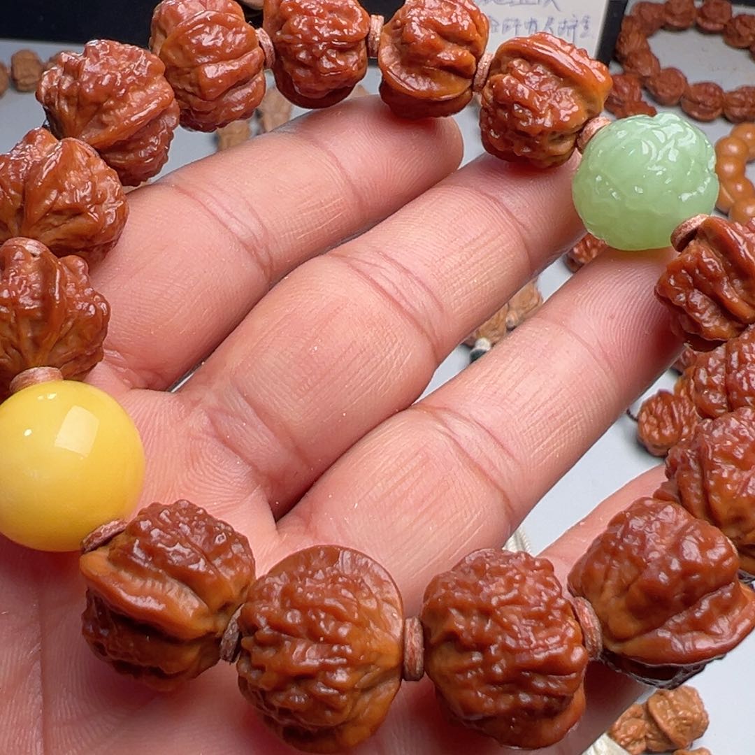 吊坠猴头核桃金蟾16/17飞碟