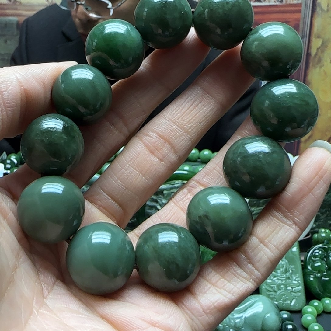 和田玉手串未镶嵌