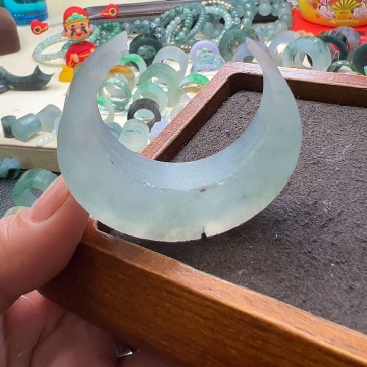 定制翡翠未镶嵌边角福利