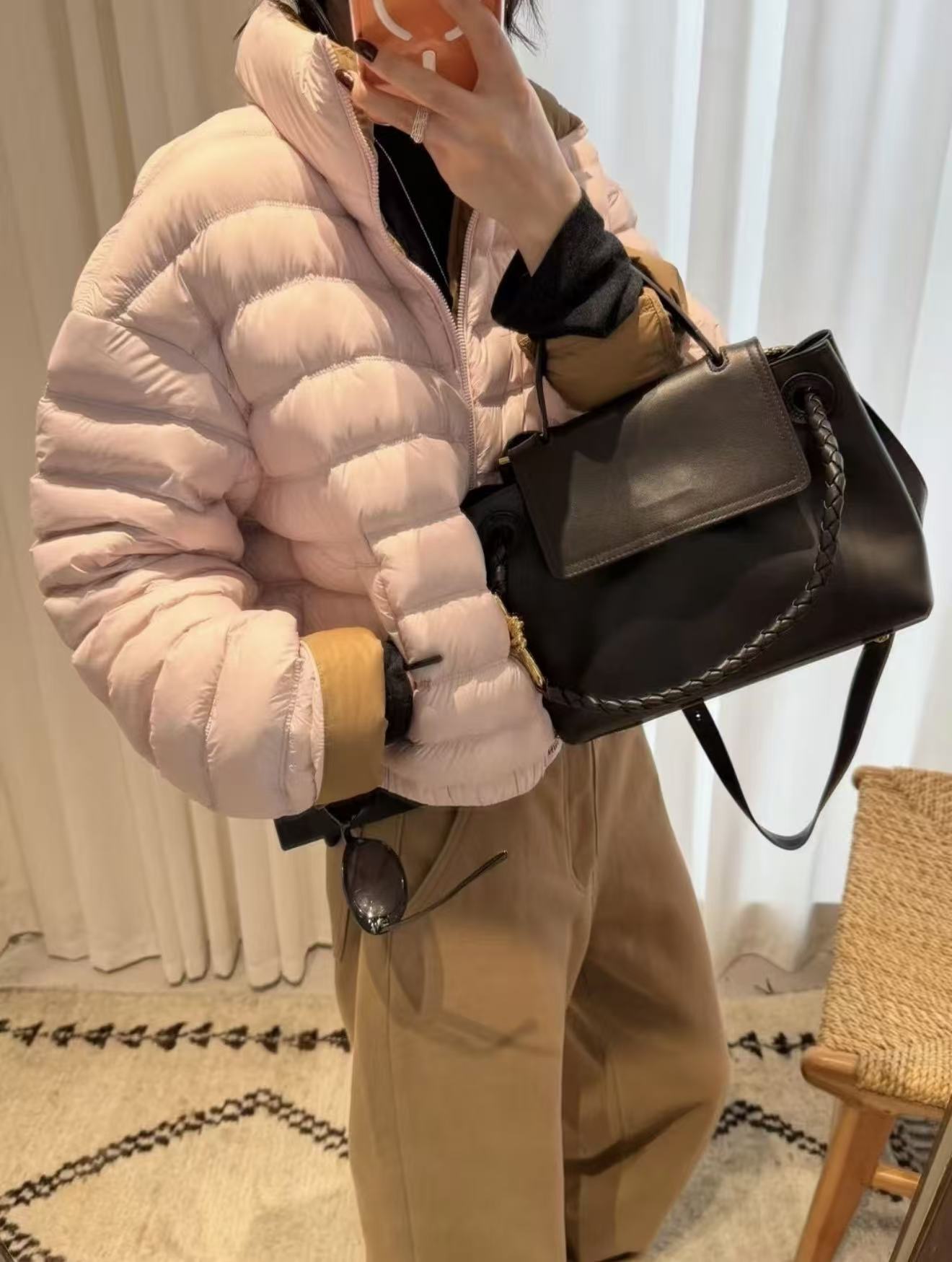 林子涵羽绒服女款90白鸭绒秋冬时尚新款短款立领休闲百搭外套上衣