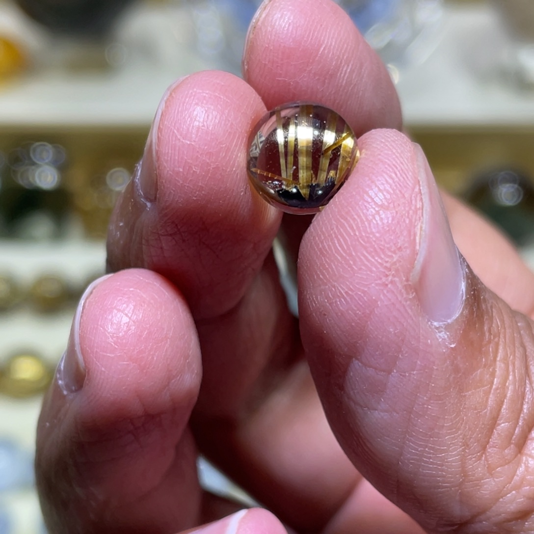 庄***水未镶嵌水晶珠宝半成品