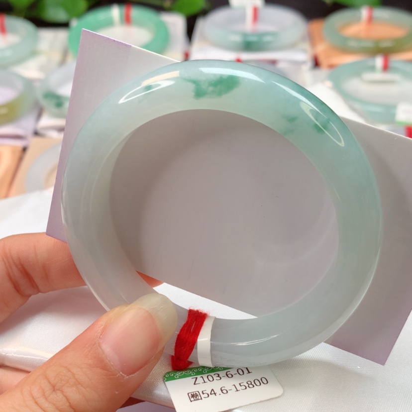 【闪购商品】翡翠手镯未镶嵌天然翡翠手镯