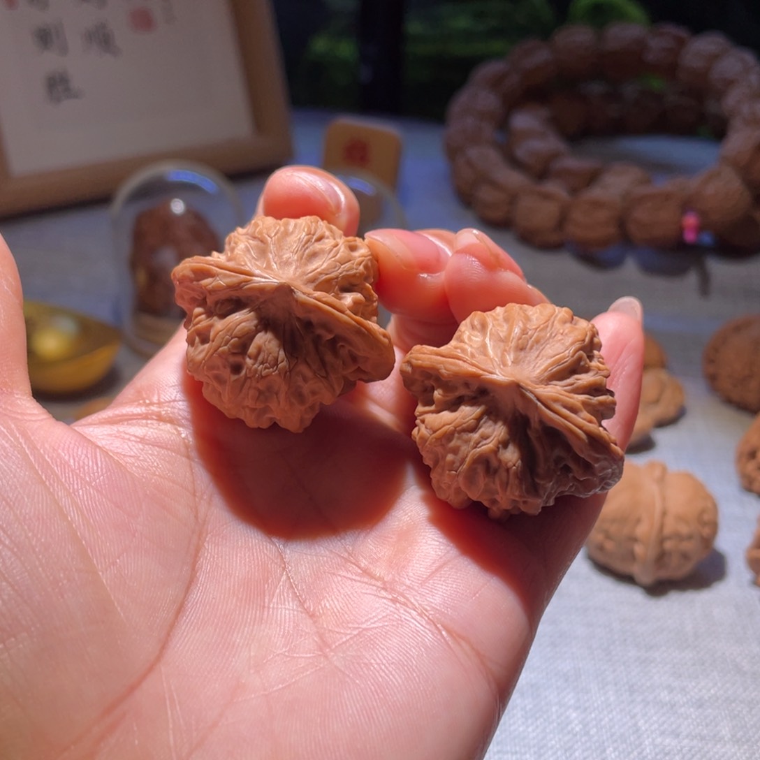 桃核把件37全品白蛇骨