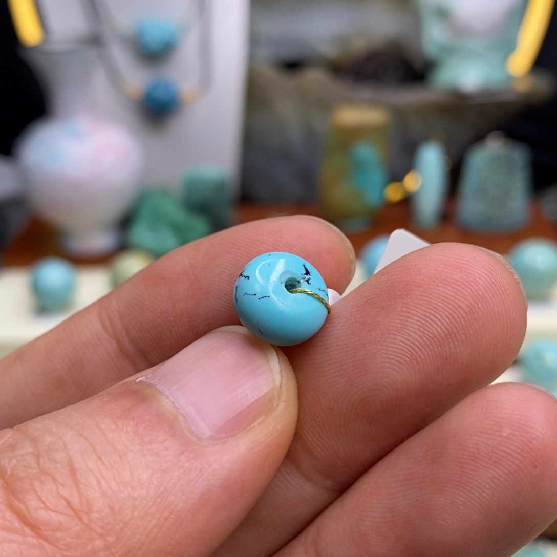 绿松石未镶嵌珠宝奇石