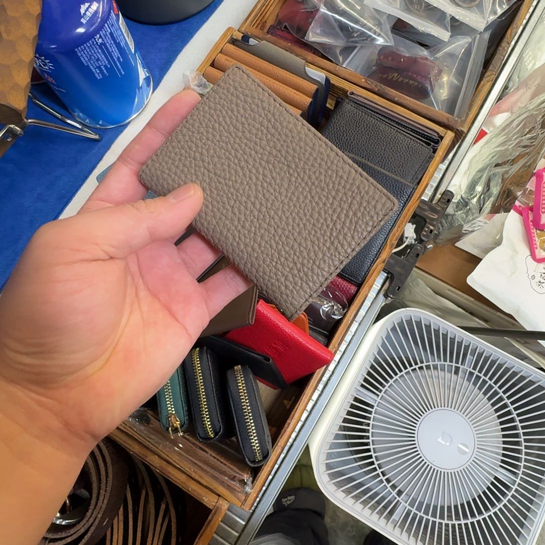 马皮（革）小牛剖层皮革头层牛皮卡包