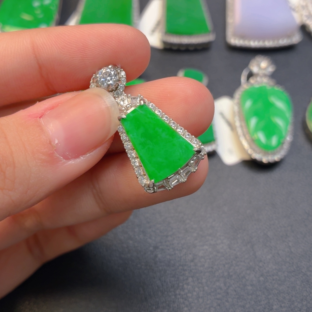 翡翠银S925镶嵌颈饰