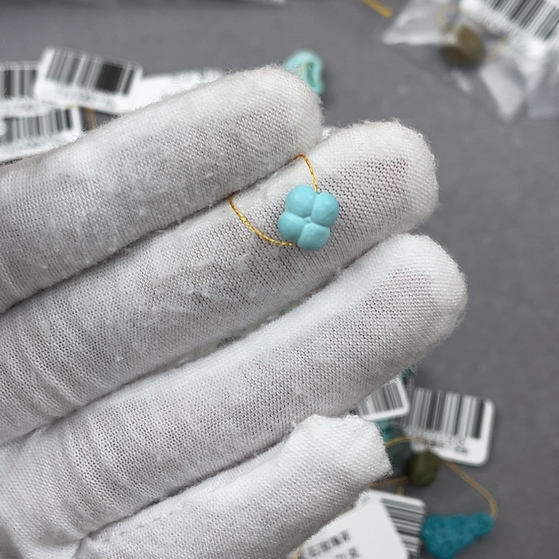 绿松石未镶嵌珠宝奇石编号1