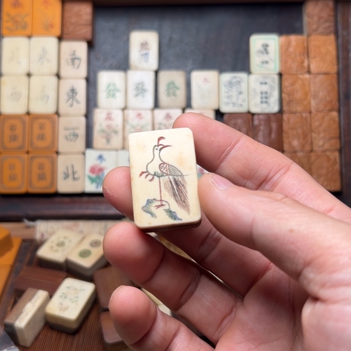 阡***陌实心竹雕刻手把件