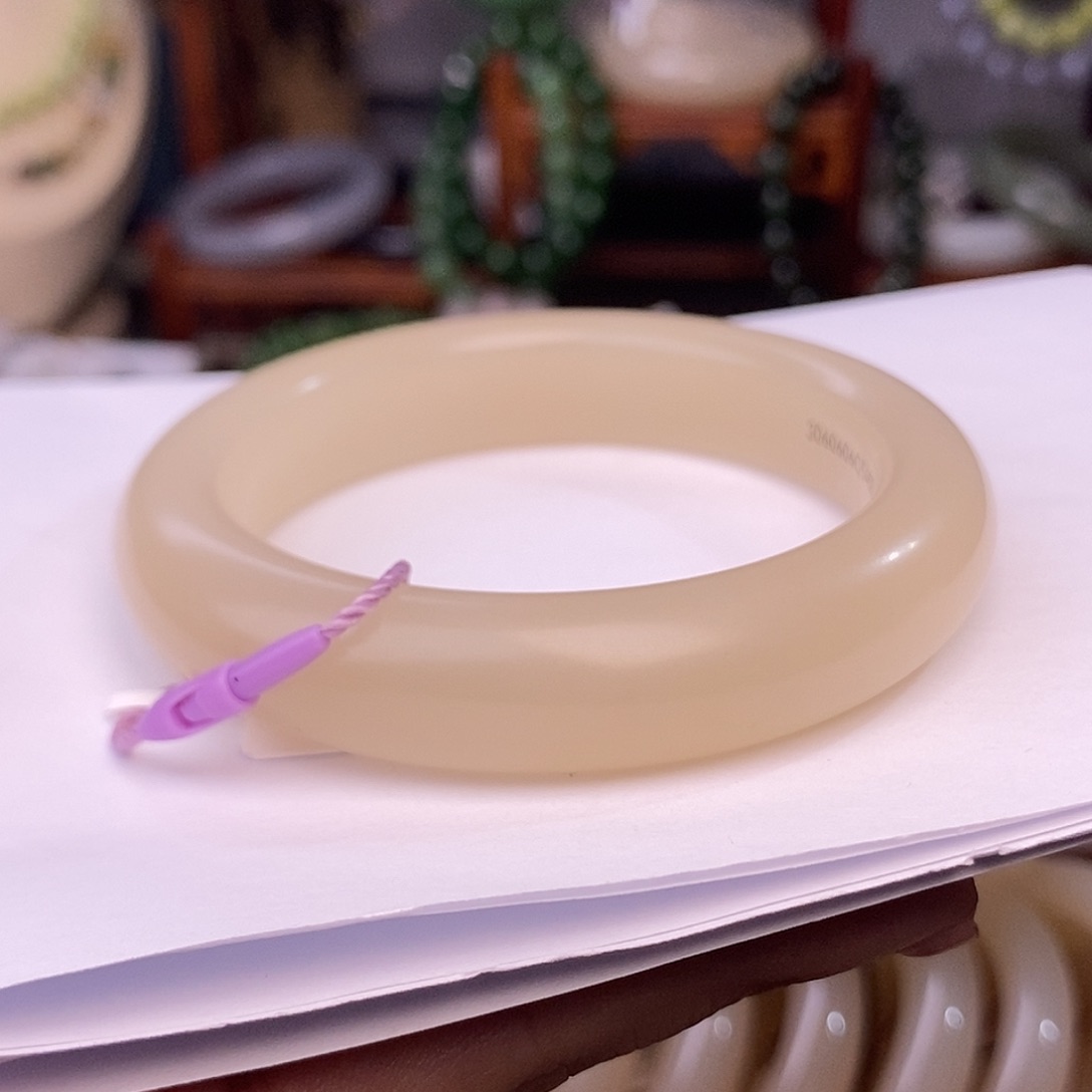 和田玉藕粉老熟料老料收藏天花版手镯54.5圈未镶嵌