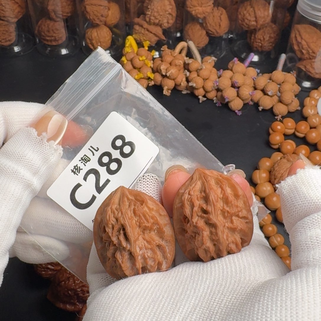 文玩核桃把件33龙骨C288