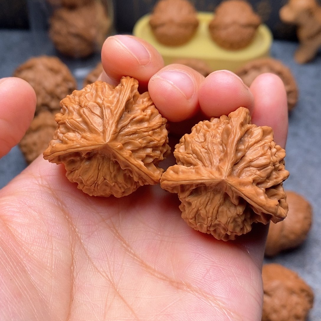 文玩核桃把件三棱35尺全品