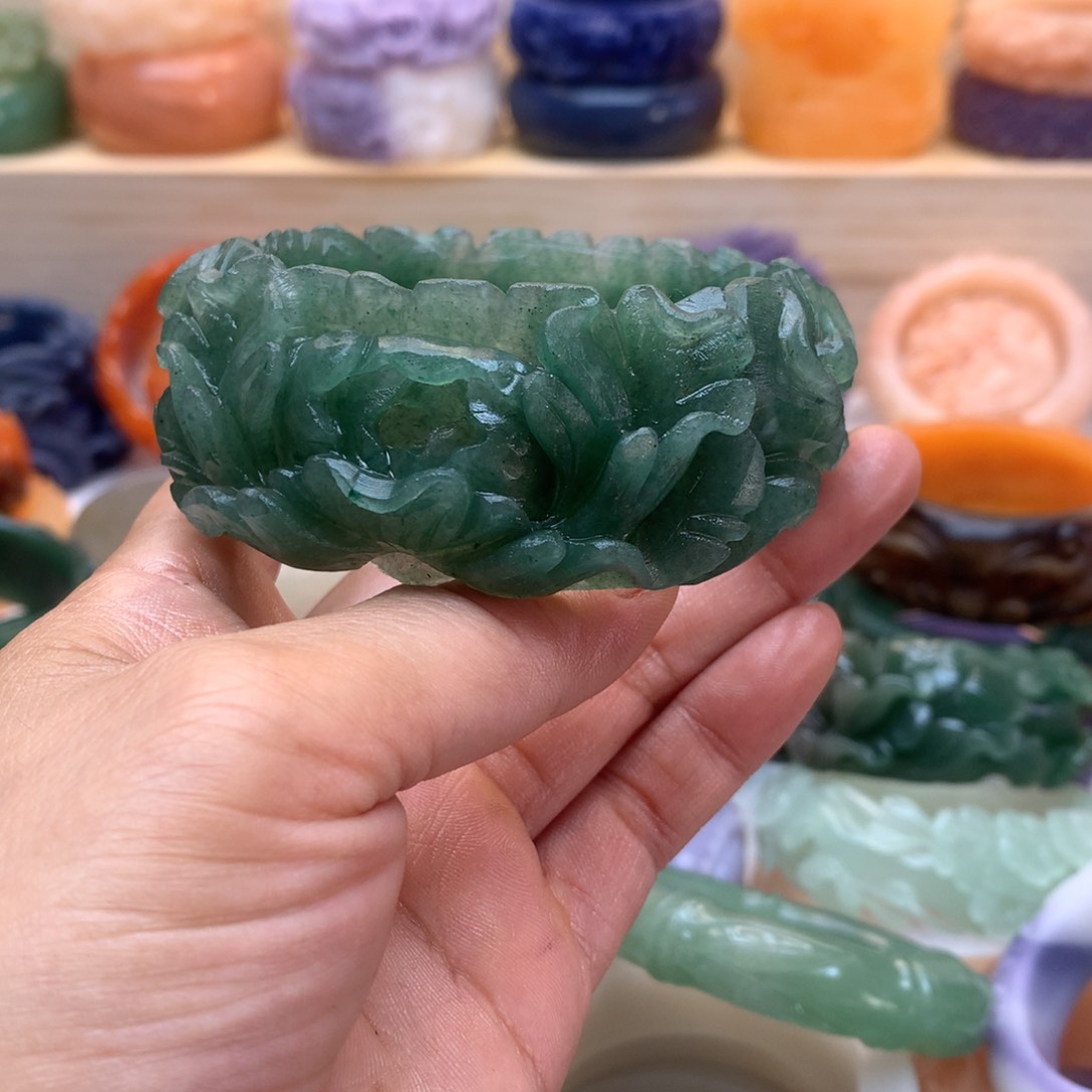 未镶嵌手镯石英质玉鸿*