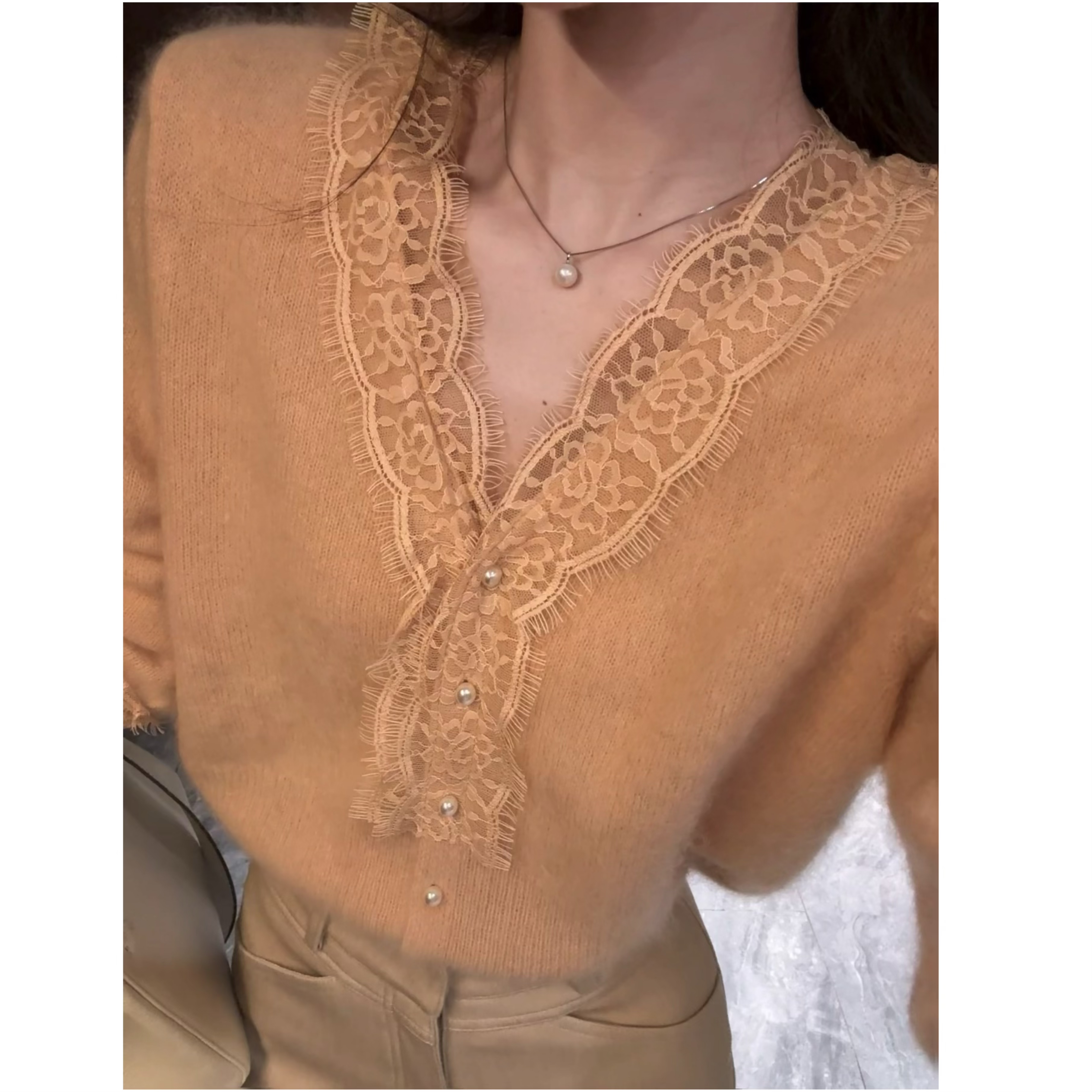 氛围感全羊毛拉毛V领蕾丝显瘦柔暖百搭针织毛衣秋冬必备