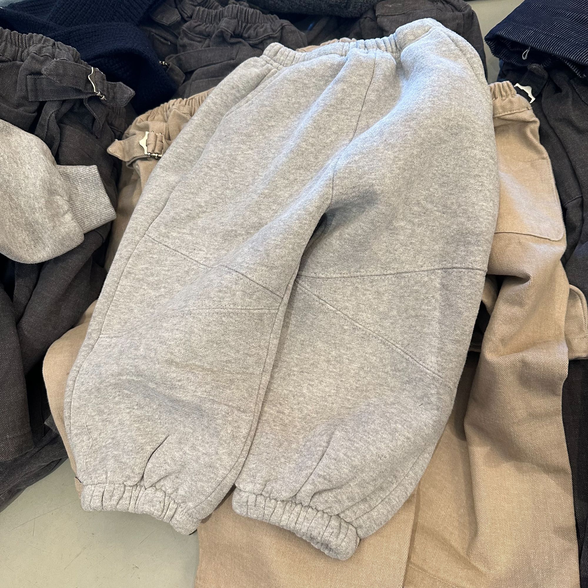 加绒拼接卫裤（不支持退货）