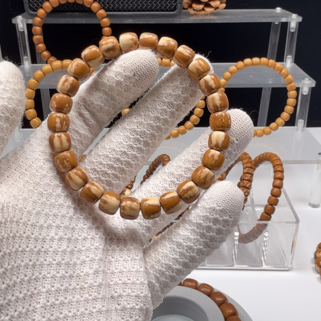 檀***檀手串紫金鼠实心紫金鼠 花皮 老型 9mm