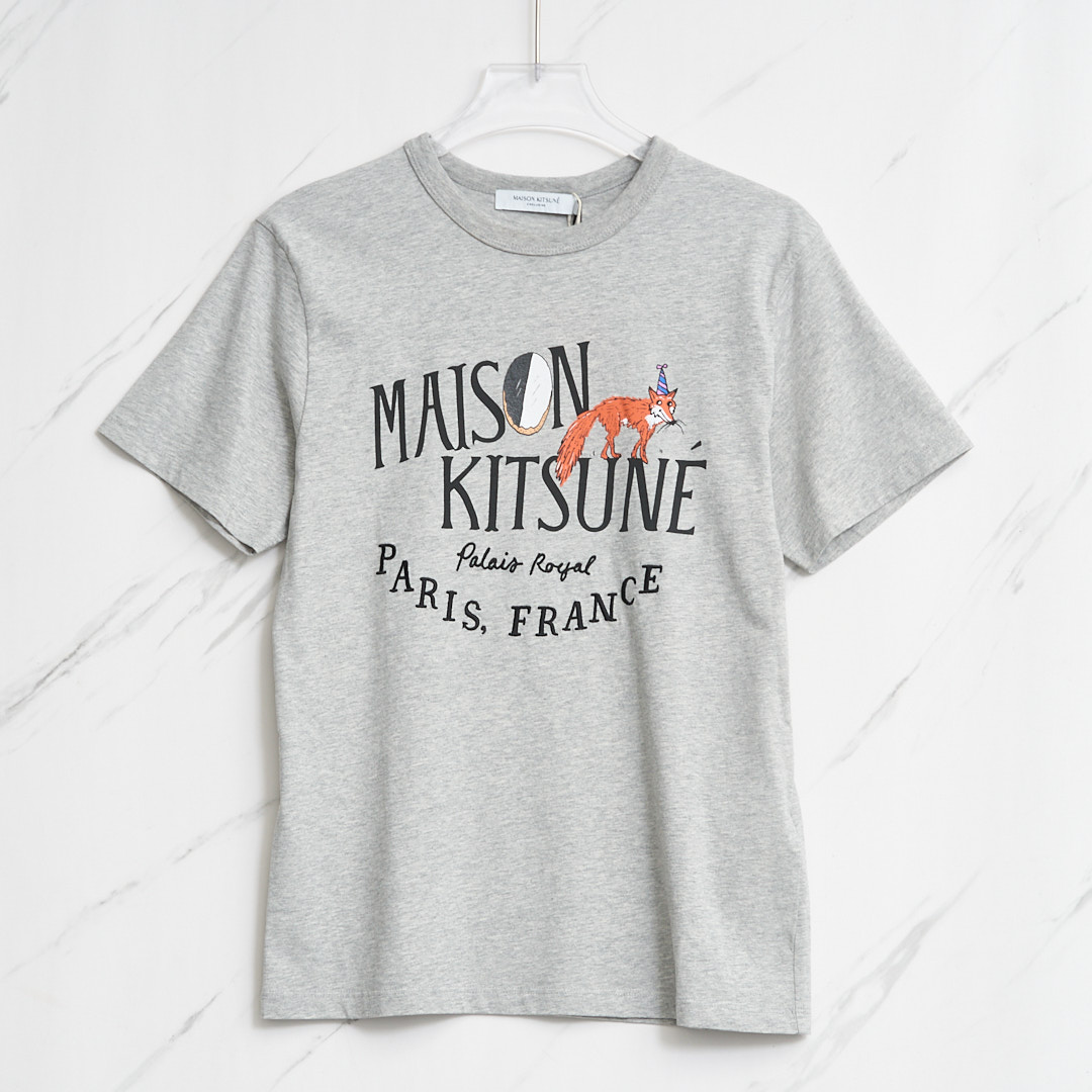全新未使用 MAISON KITSUNE 中性字母印花T恤AKBU00114