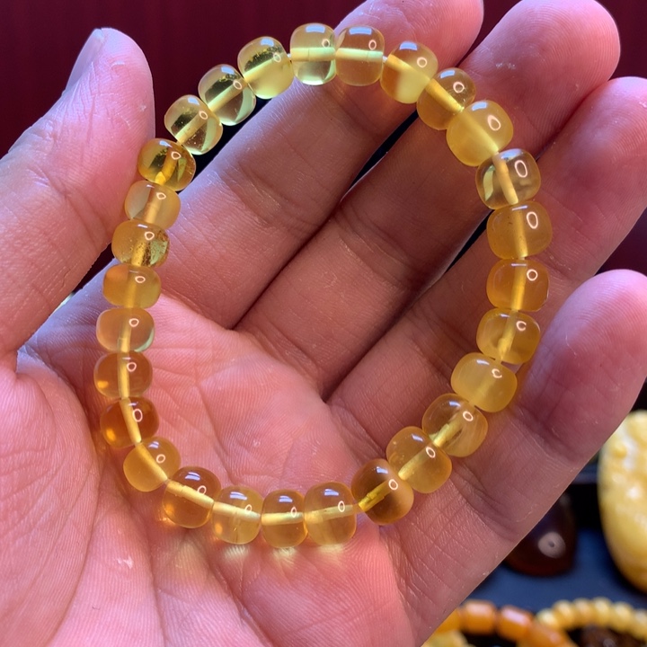 琥珀珠宝奇石未镶嵌