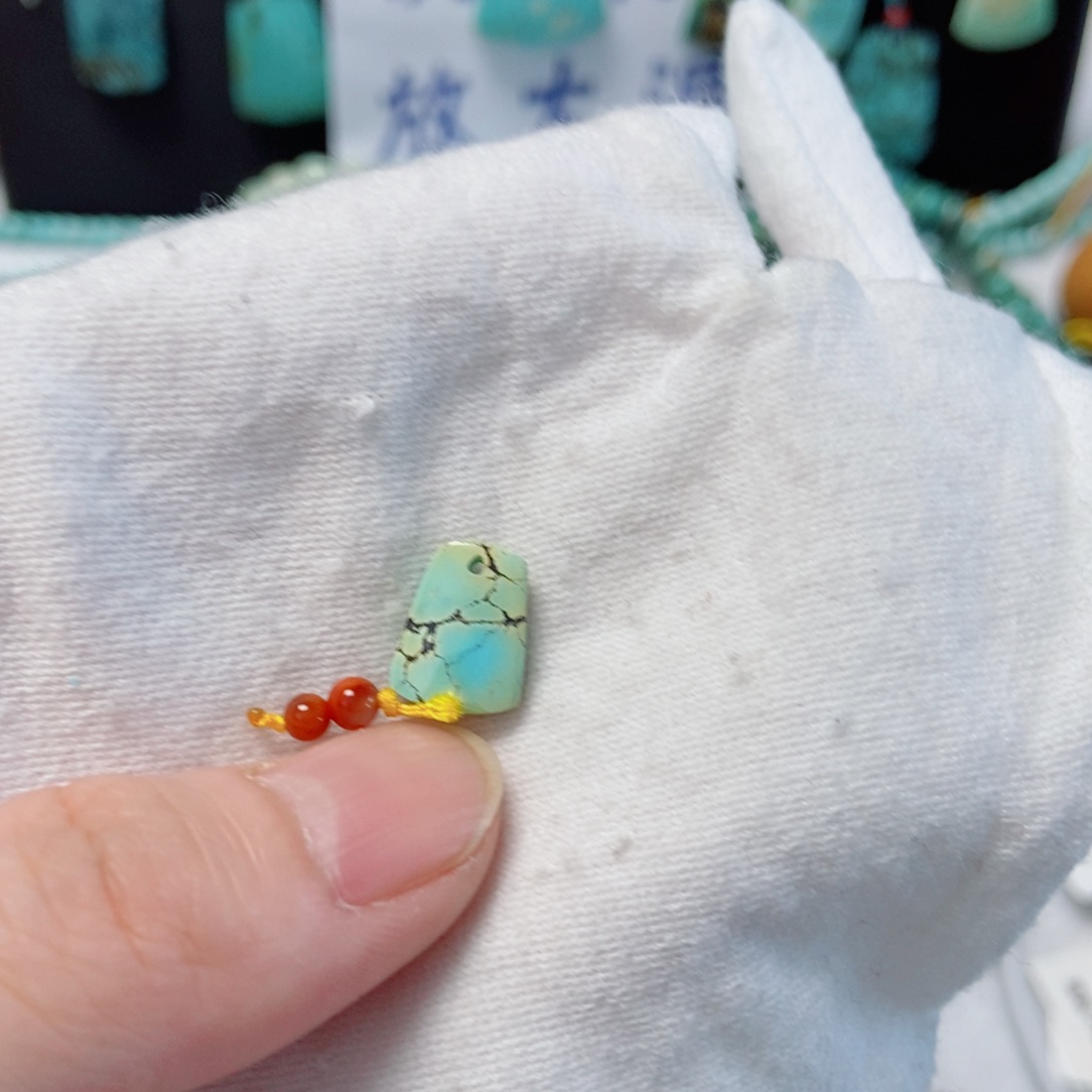 南红玛瑙未镶嵌珠宝奇石