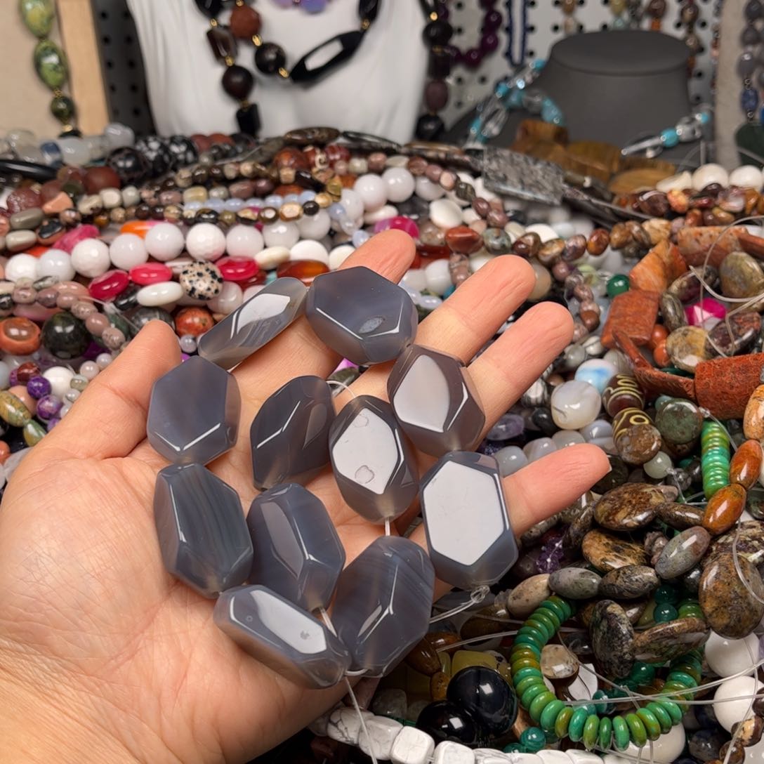 石英质玉珠宝奇石未镶嵌图