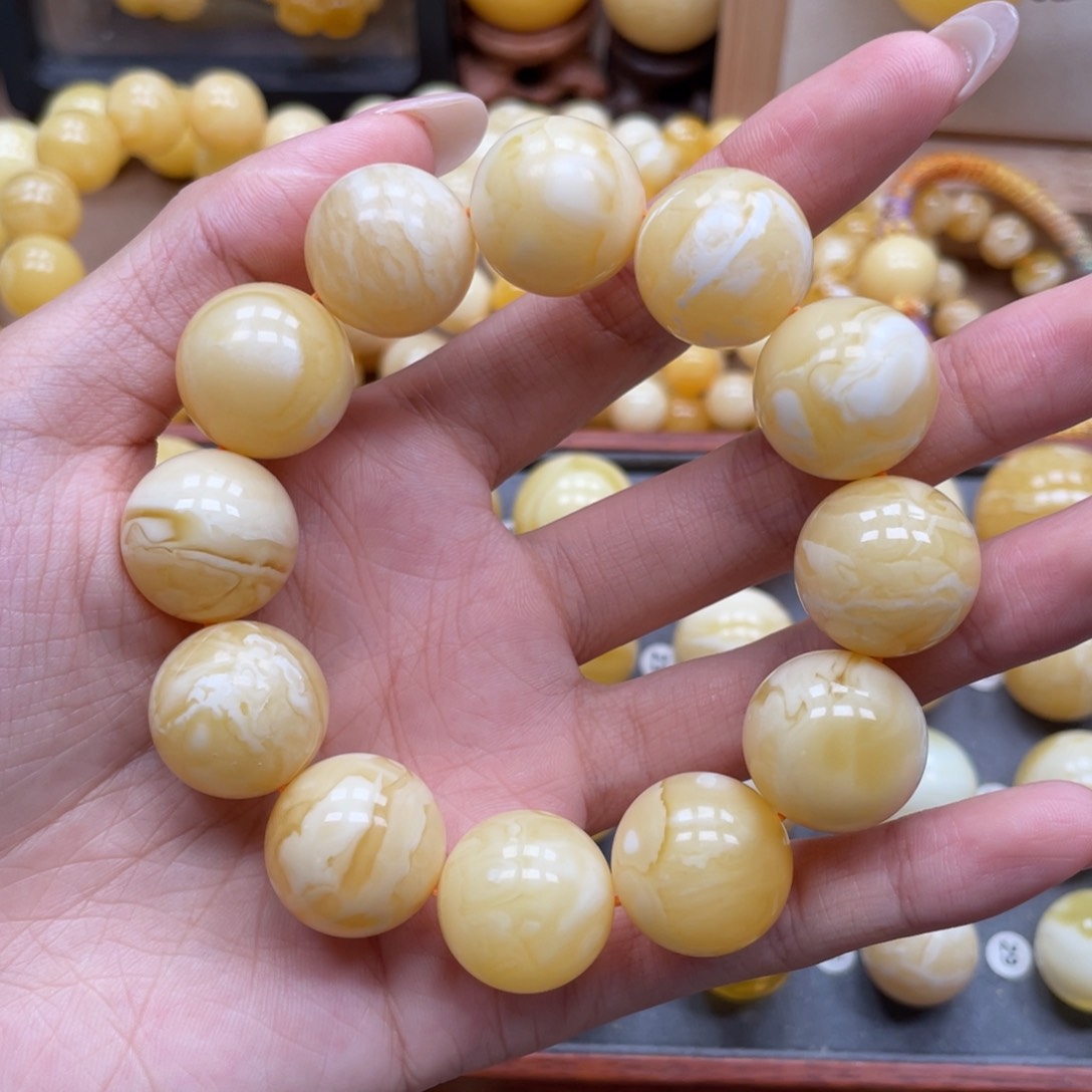 未镶嵌琥珀珠宝奇石