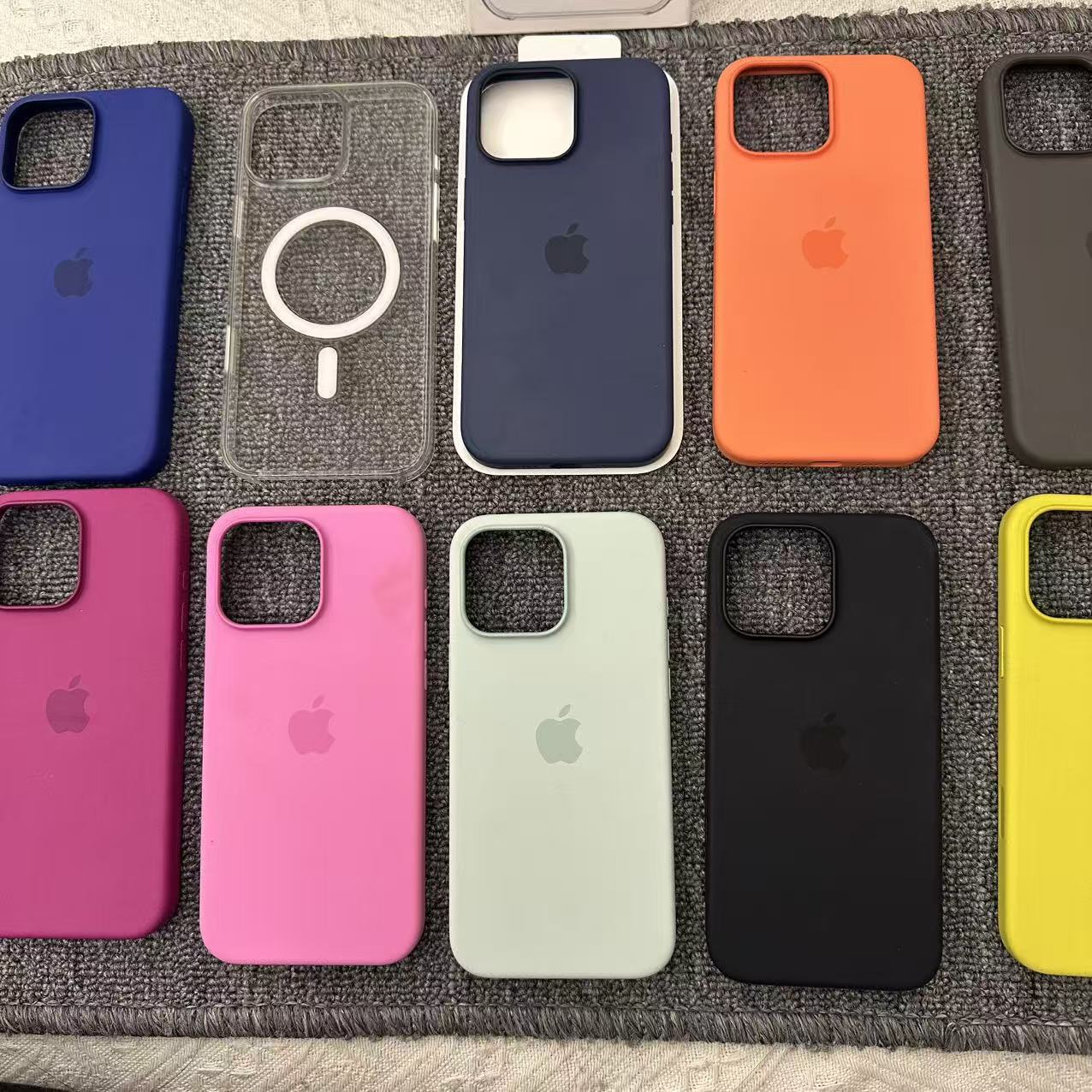 99新 Apple/苹果 二手苹果16Pro系列magsafe原装液态硅胶手机壳