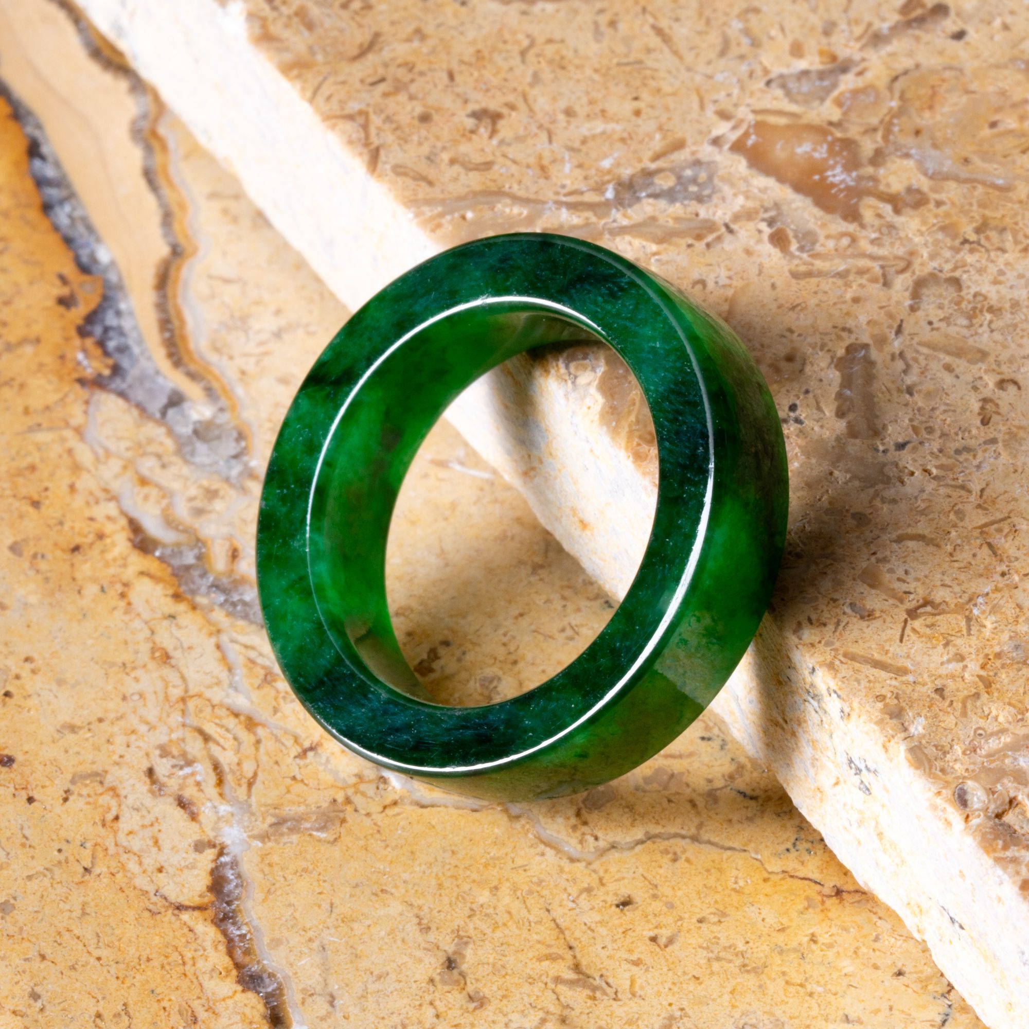 辣绿翡翠戒圈 方形 天然翡翠A货 多样性发货 0114086