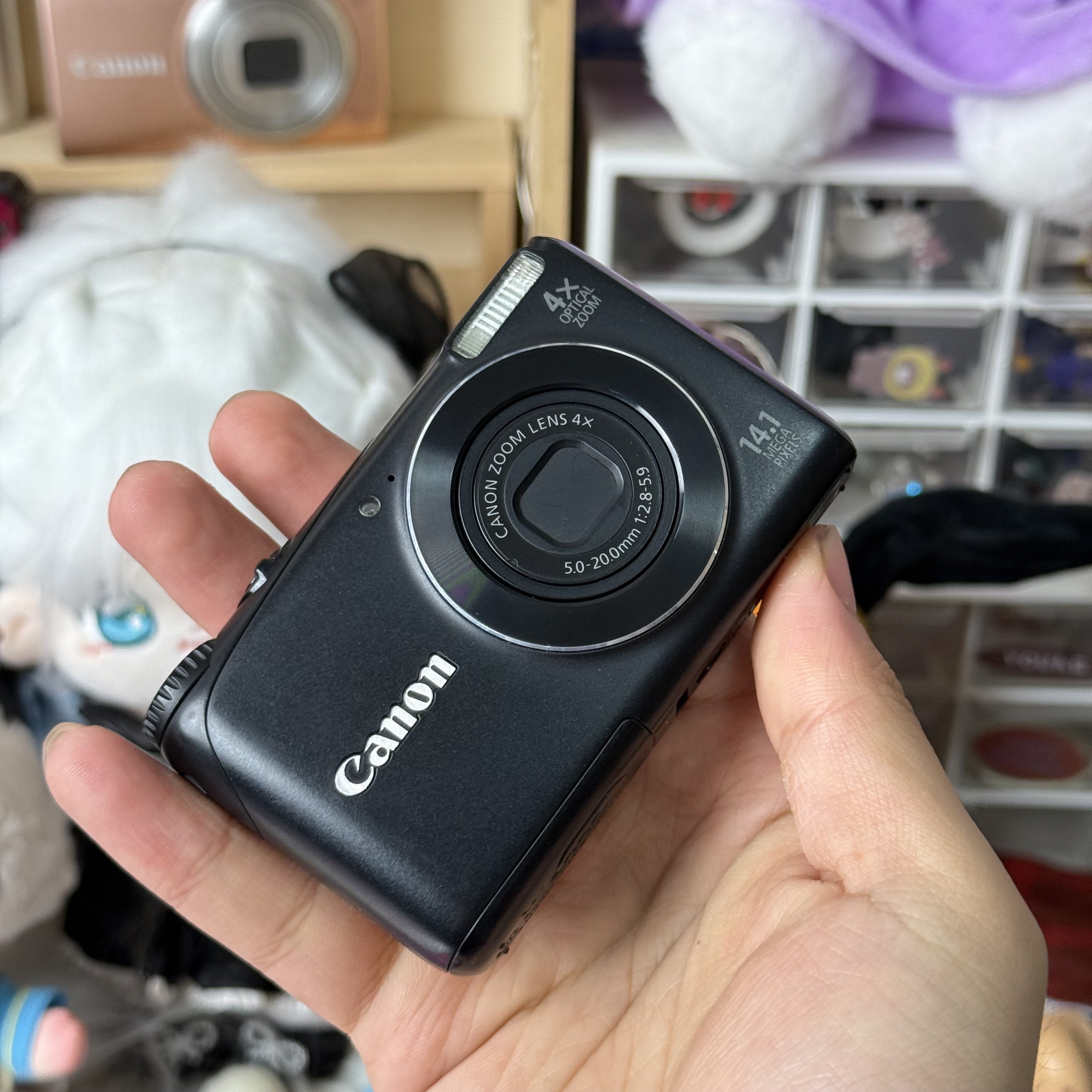 9新 Canon/佳能 佳能a2200黑色人像神器冷白皮1200万像素带配件