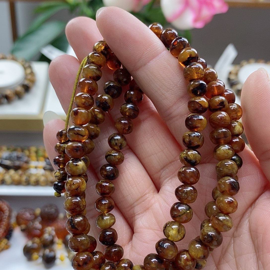 L***8琥珀未镶嵌裸石琥珀6