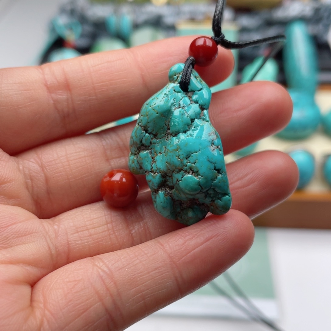 南红玛瑙配饰未镶嵌