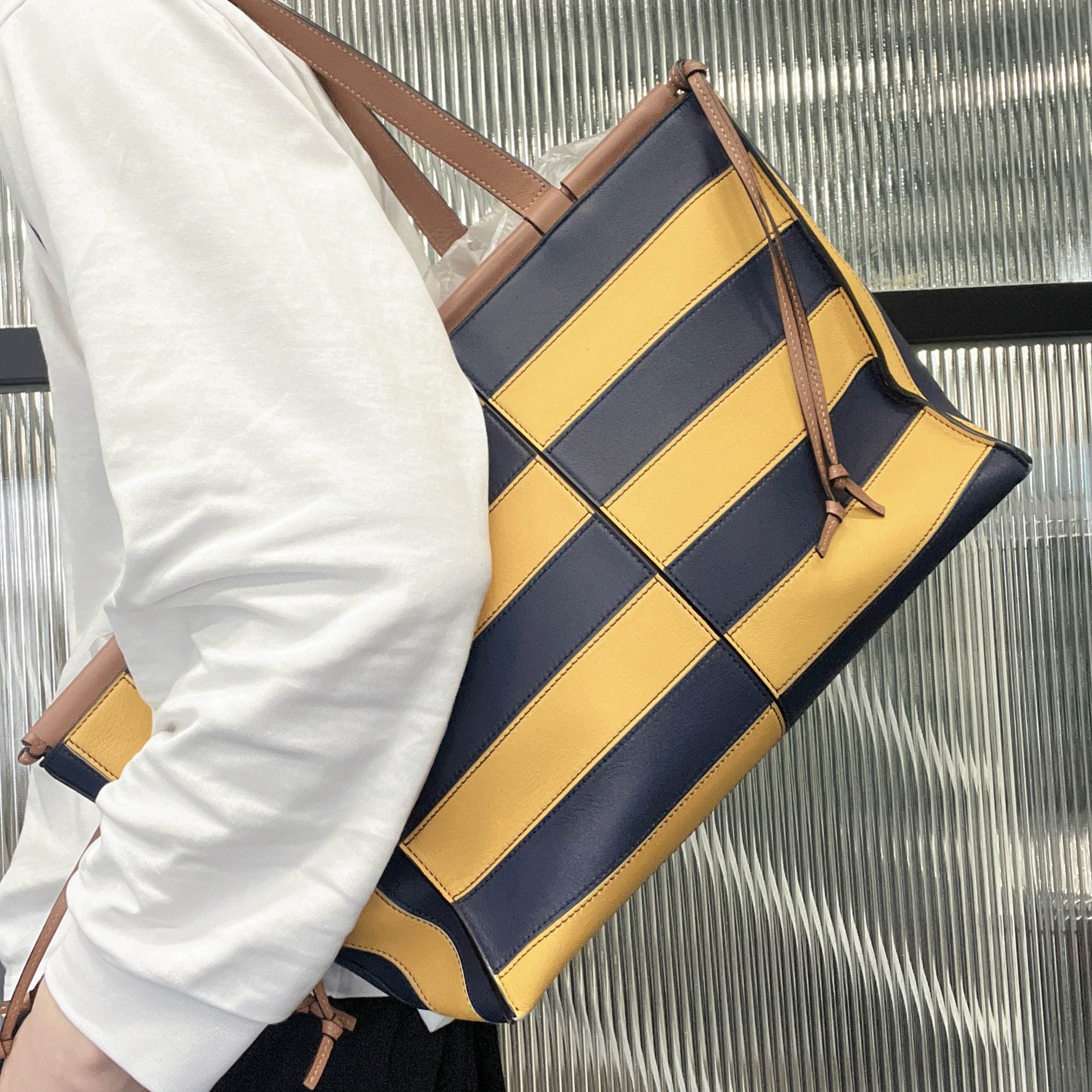 95新 LOEWE/罗意威 【涛】03 0442拼色单肩托特包