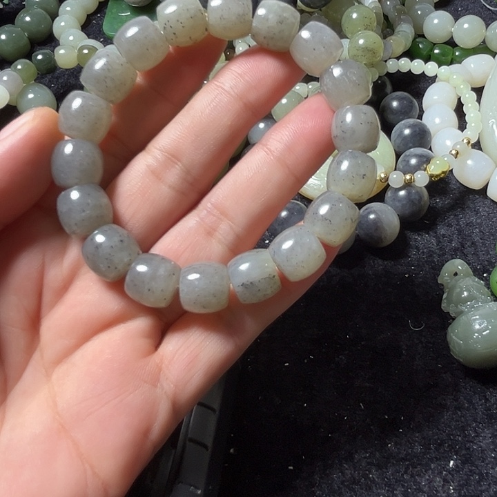 未镶嵌手串和田玉