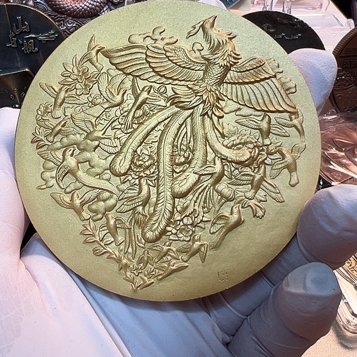 其他普通金属百鸟朝凤铜章一枚