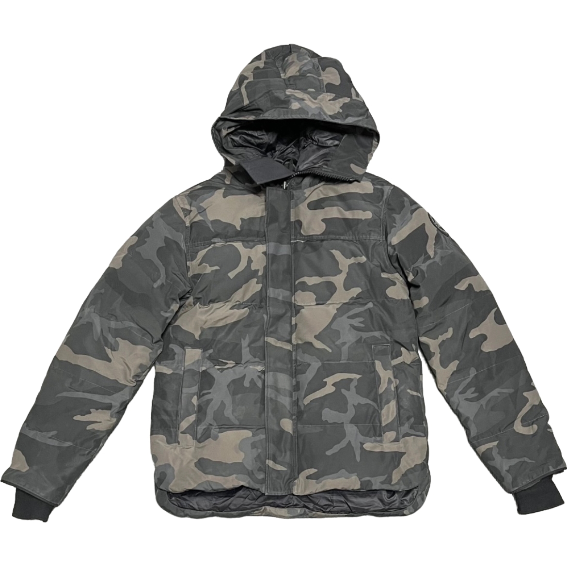 99新 CANADA GOOSE 加拿大鹅黑胶迷彩羽绒服/尺码M