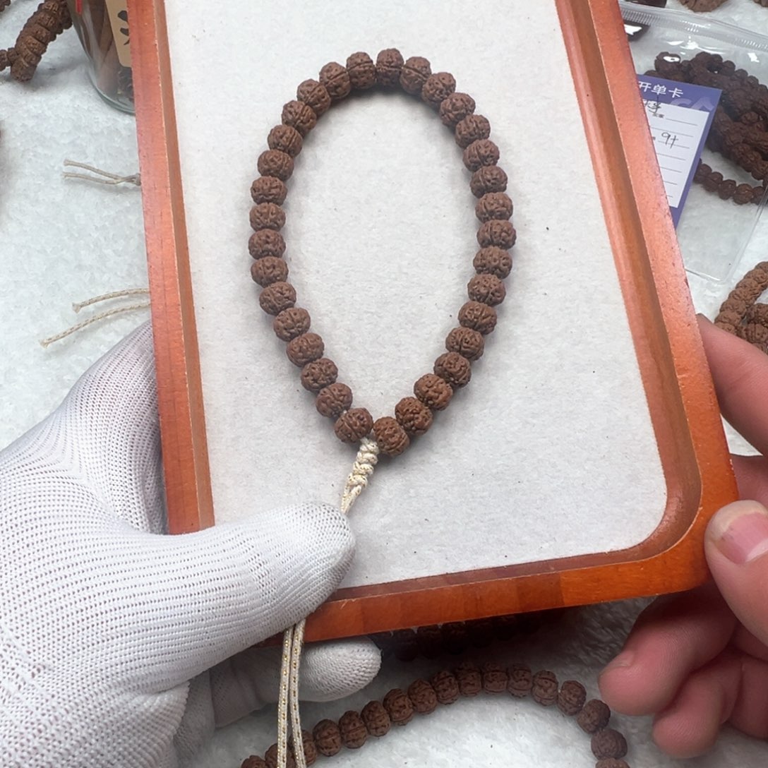 金刚菩提吊坠闲***/金刚