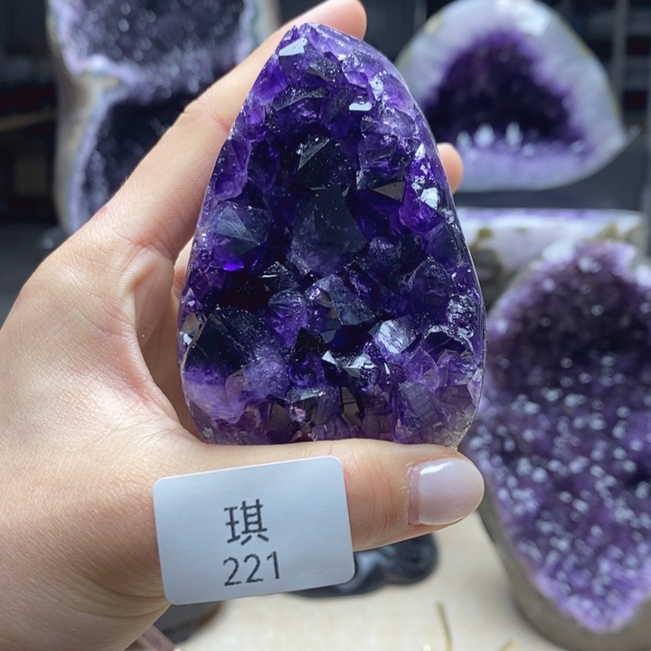 大型摆件（非配饰）紫晶未镶嵌