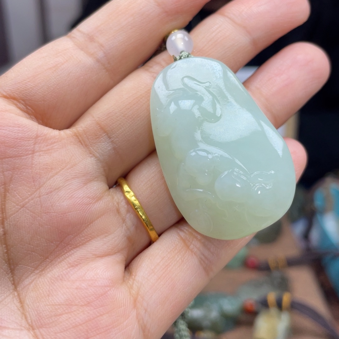 和田玉颈饰未镶嵌