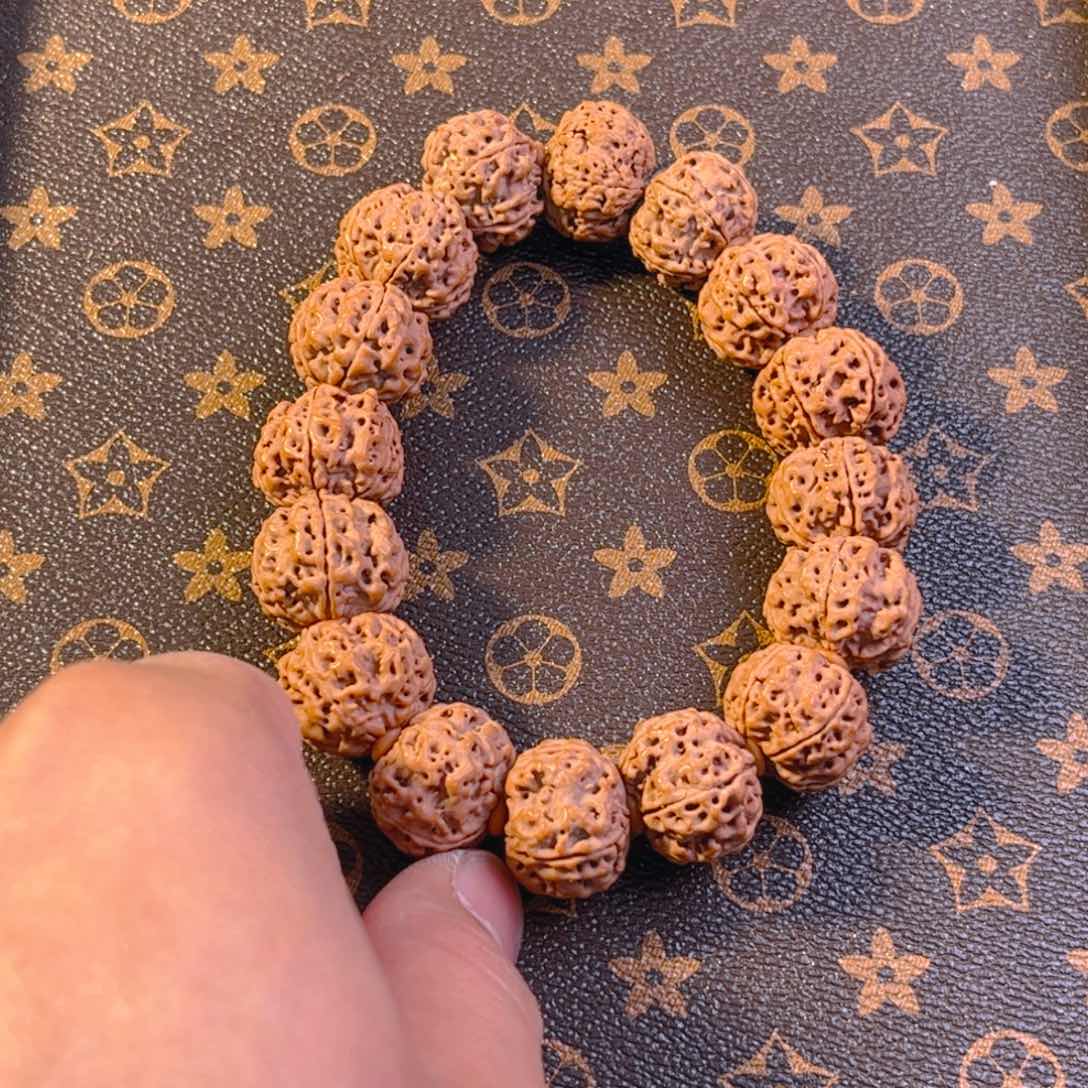 金刚菩提吊坠不*拿梅花