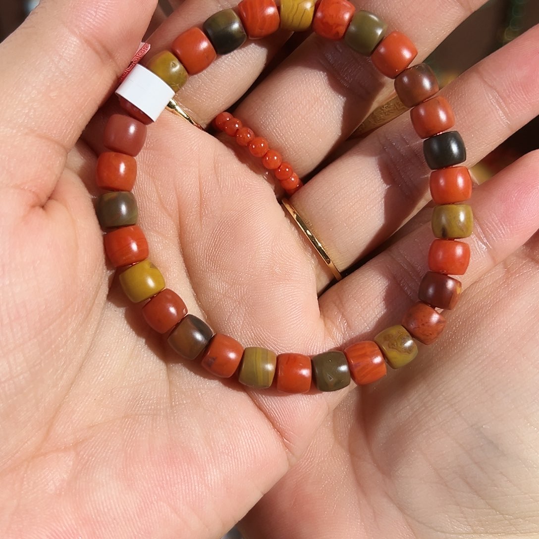 南红玛瑙手链未镶嵌