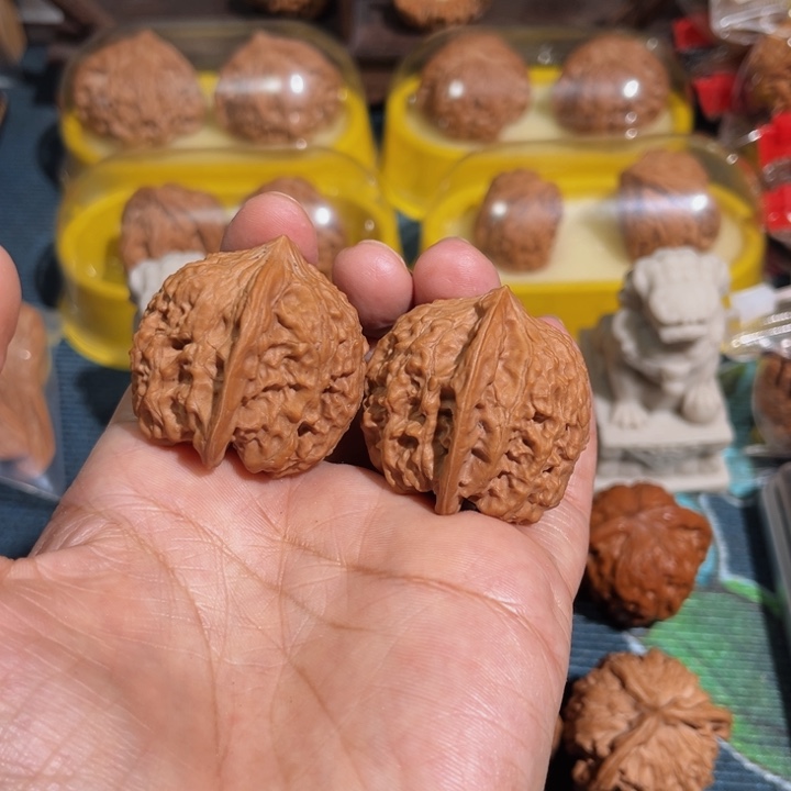 文玩核桃吊坠火焰马蹄