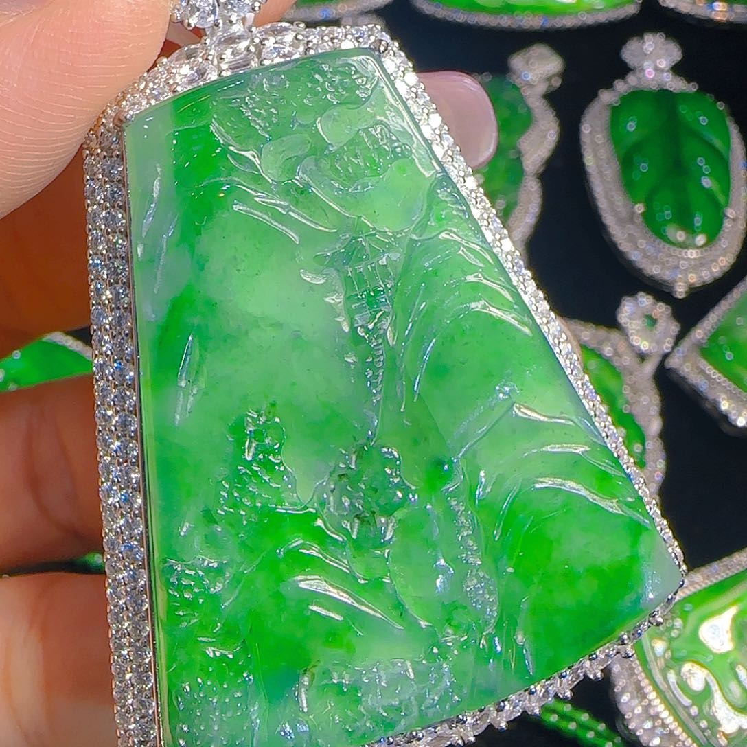 翡翠吊坠(赠链)银S925镶嵌