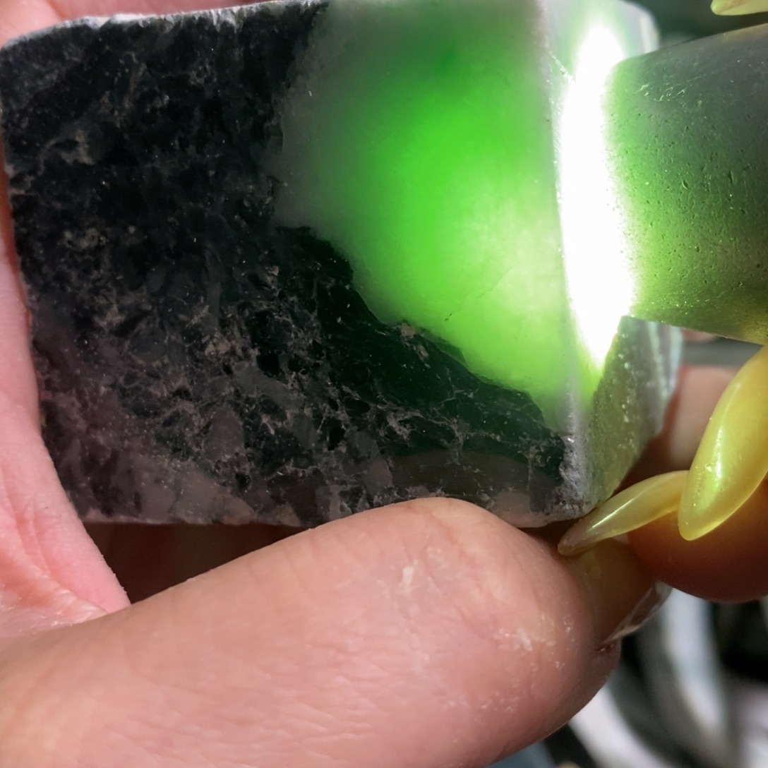 颈饰未镶嵌翡翠天然翡翠